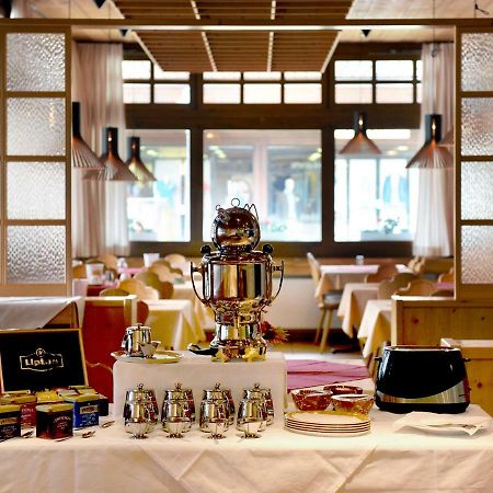 Hotel Krone Budget Lenk Bagian luar foto