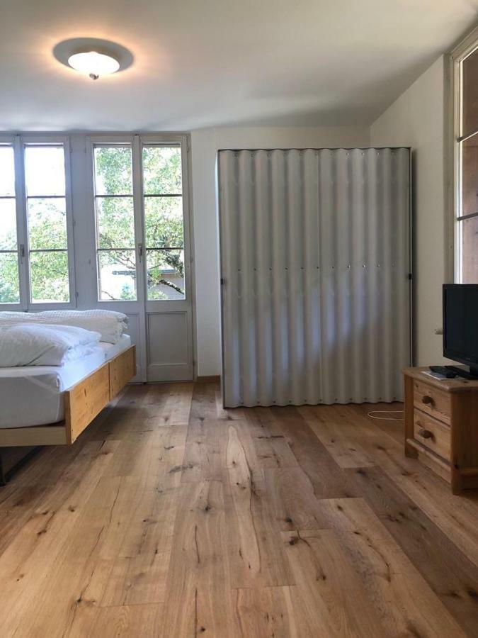 Hotel Krone Budget Lenk Bagian luar foto